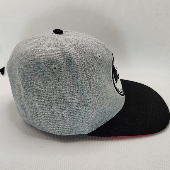 Nightmare Before Christmas Hat Jack Skellington Snapback Cap Gray and Red Disney - Picture 5 of 9